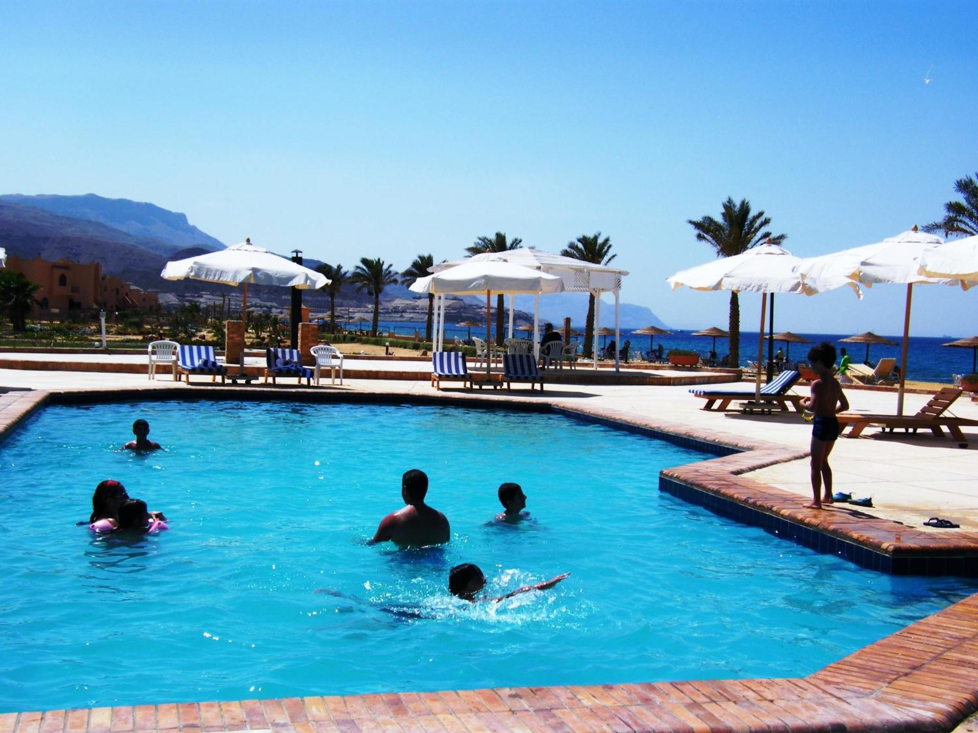 Dome Marina Hotel & Resort Ain Sokhna ไอน์ ซกนา ภายนอก รูปภาพ