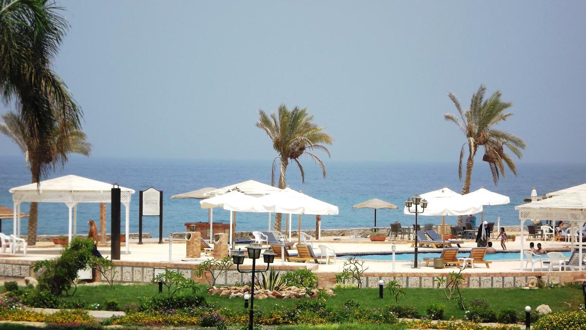 Dome Marina Hotel & Resort Ain Sokhna ไอน์ ซกนา ภายนอก รูปภาพ