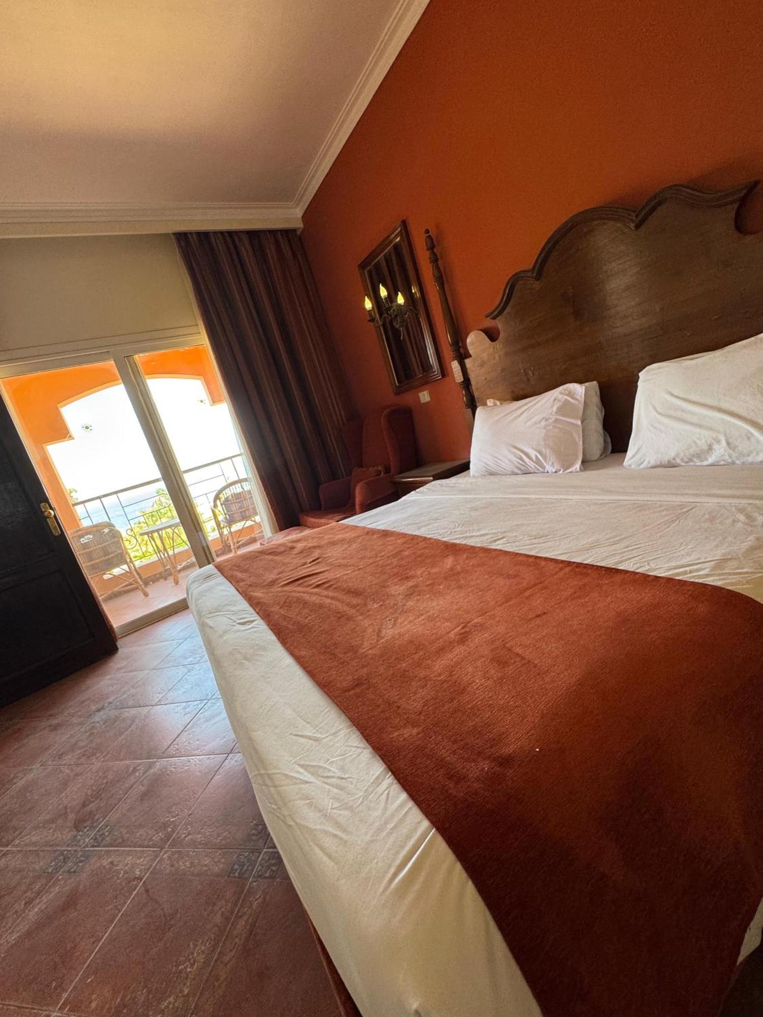 Dome Marina Hotel & Resort Ain Sokhna ไอน์ ซกนา ภายนอก รูปภาพ